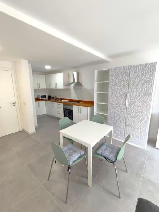 Apartament Near The Ocean In Playa San Juan Kültér fotó