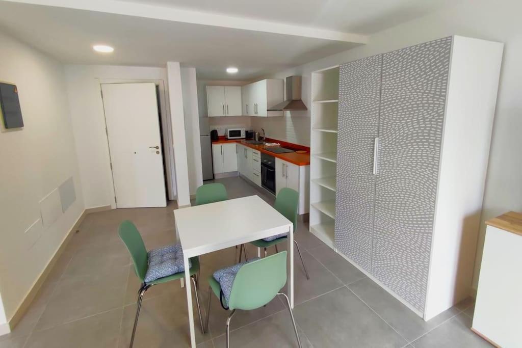 Apartament Near The Ocean In Playa San Juan Kültér fotó